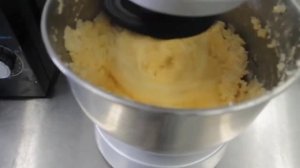 Как правильно сбить сливочный крем из поддельного сливочного масла?