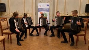 Квинтет аккордеонистов Е. Глебов "Золотая осень"
