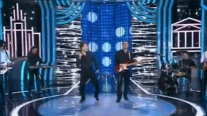 В БЕЛОМ ПЛАТЬЕ С ПОЯСКОМ Взявшись за руки Весёлые Ребята 2013