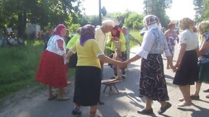 с.Яловка _ Вознесение 2011г_ Обрядовая песня "Дрема"