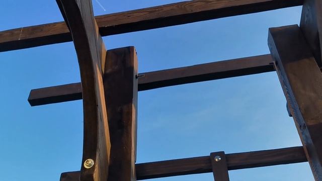 Пергола своими руками. Нюансы постройки, особенности конструкции, что получилось.
