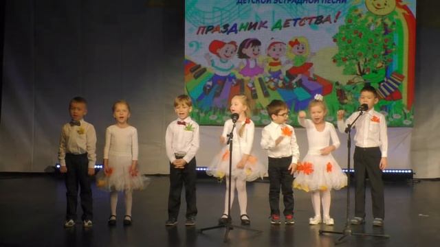 Ансамбль ЗВОНКИЕ ГОЛОСА.Фестиваль "Праздник детства".Театр "Город"10.11.18 смотреть онлайн