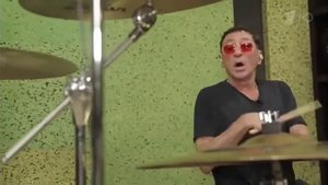 Григорий Лепс показал мастер класс своим барабанщиком!