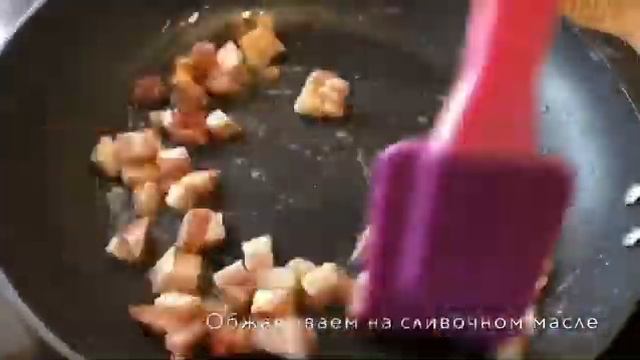 ТОП сэндвич с яйцом, беконом и моцареллой. смотреть онлайн