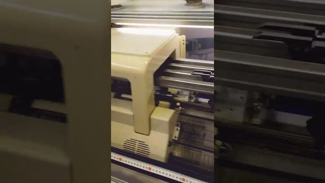 Плосковязальное оборудование SSK . Установка Пусконаладочные процессы обучение работе с машиной.