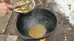 Вкуснейшие мидии с китайской лапшой в казане на костре. Чо ПОХАВАТЬ. #чопохавать