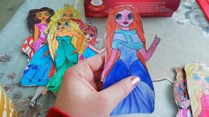Бумажные куклы и их наряды