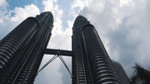 ИЗ ПХУКЕТА В МАЛАЙЗИЮ СВОИМ ХОДОМ | ОТЕЛЬ В ЦЕНТРЕ ЗА 50$ | ЭКСКУРСИЯ ЗА 13$ | ВЛОГ