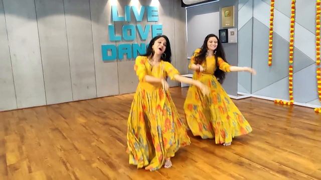 SENORITA FUSION DANCE/ ZINDAGI NA MILEGI/ HRITIK/ CLASSICAL FLAMENCO FUSION / RITU'S смотреть онлайн