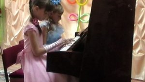 Антоненко Катя и Кугай Дарья (Видео из архива 2011 года)