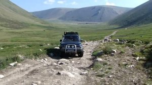 Подъем с Джумалы (Калгуты). Джип туры на Алтай.