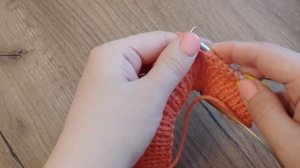 Мастер-класс: детская кофта спицами. Реглан сверху, анатомический росток, подрезы. Подробно.