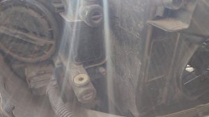 Замена лампы ближнего света OPEL ASTRA J