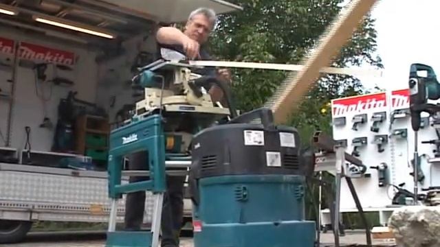 Stona kombinovana testera LH1040 Makita смотреть онлайн