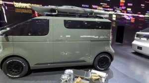 *HANDS ON* The Adorable Toyota Kayoibako is a Scion xB Successor // Coming Stateside?!