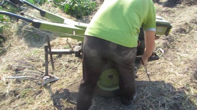 Картофелекопалка веерная.Обзор и копка.