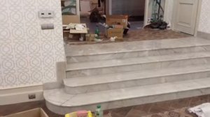 Натуральный камень.Изготовление и монтаж столешницы и ступеней.Мрамор гранит оникс