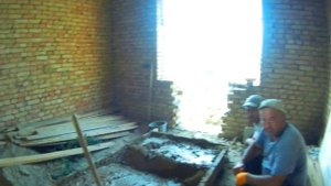 ТЕКУЩИЕ РАБОТЫ В ДОМЕ 10*11 М. МОНОЛИТНОЕ ПЕРЕКРЫТИЕ ПОД ЛЕСТНИЦУ. СТРОЕНИЕ ОПАЛУБКИ. 13.08.21.