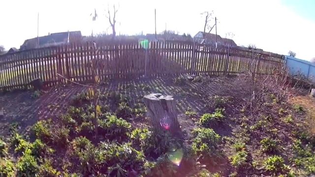 Устанавливаю термометр с термопарой на двигатель