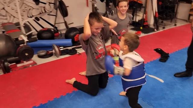 работа тренером в Америке смотреть онлайн