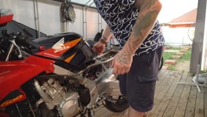 Проблемы с боковой подножкой | Мотоцикл глохнет на ходу | Honda CBR