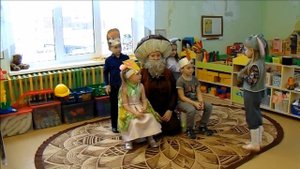 Инсценировка сказки В.Г. Сутеева "Под грибом" ,старшая группа "Ромашка",2022г.