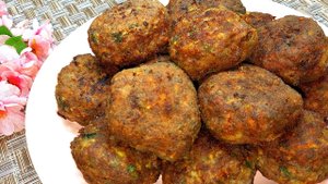 Добавьте кабачок в фарш и он станет нежным и сочным. Мясные котлеты с кабачком. Просто и вкусно.