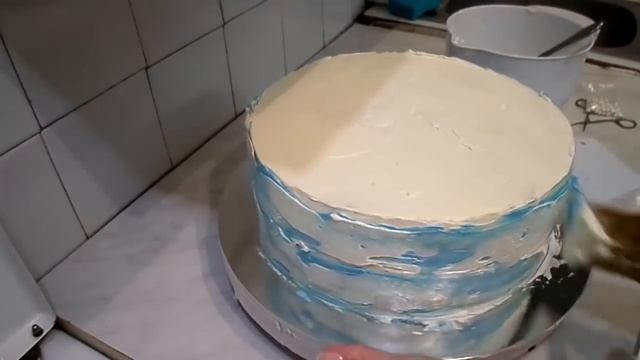 Кремовый торт с мастичным украшением мальчику на годик!!!