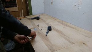Стол в мастерской. Рабочее место. Как менялась мастерская