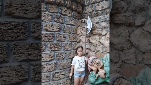 Ялта? Поляна сказок? смотреть онлайн