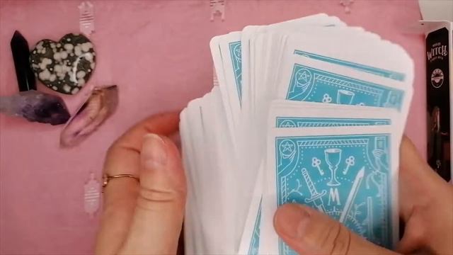FIRST IMPRESSIONS - MODERN WITCH TAROT DECK UNWRAPPED! смотреть онлайн