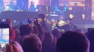 Dimasch / Димаш спел со зрителем в Дюссельдорфе