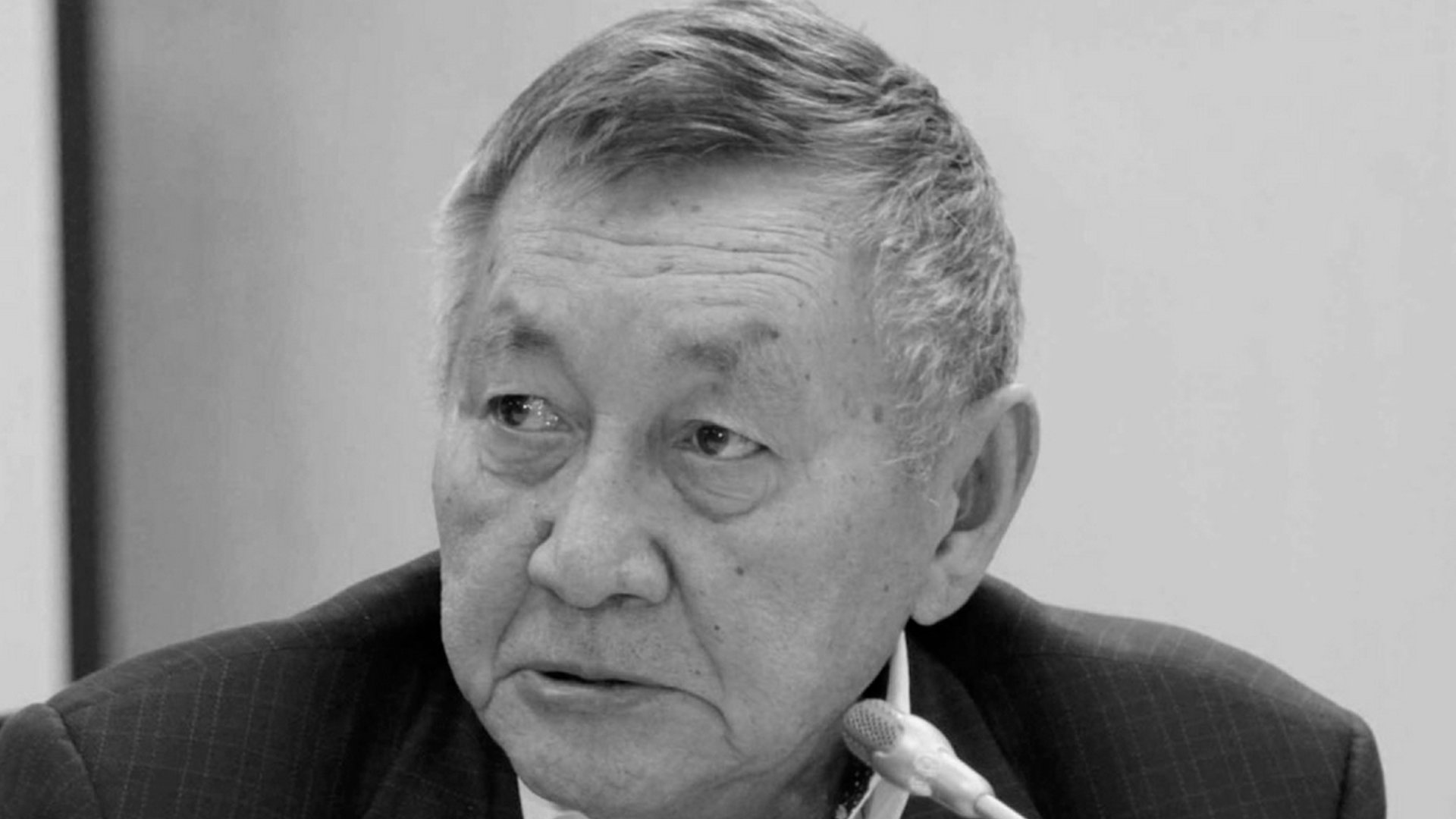 Джерсен ерман казахский поэт. Казахстан скончался. Казахстан скончался. Казахстан скончался. Казахстан скончался.
