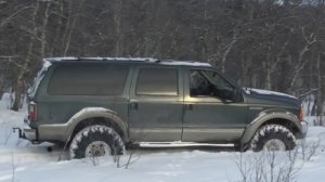 Ford Excursion Arctic Trucks offroad snow