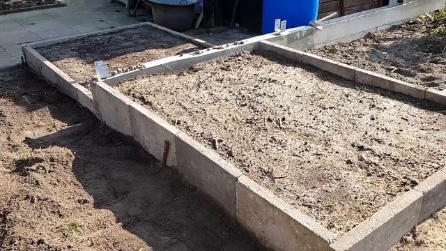 НАШЛИ СПЯЩЕГО ЁЖИКА, ОН ГРОМКО ХРАПЕЛ, КАК ПАПА.... смотреть онлайн