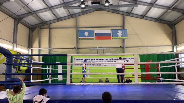 Финал Петров Сема второй бой республиканский турнир по боксу на призы Бурцева К.С. смотреть онлайн