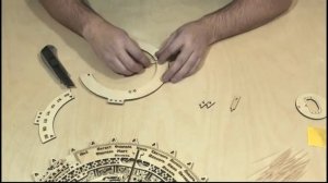 Видеоинструкция по сборке Календаря Майя от Wood Trick