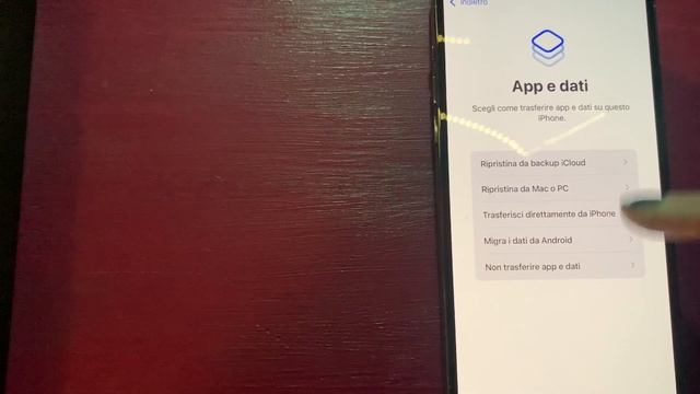 Come configurare il tuo nuovo iPhone o ripristinarlo da un precedente backup смотреть онлайн