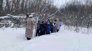 Квест всем классом в лесу.mp4