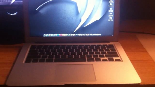 MacBook Air 13'' Unibody Review (Late 2010) смотреть онлайн