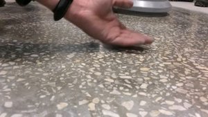 Полировка бетонного пола. Финишная обработка алмазными падами.