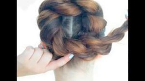 Прическа - объемный пучок из жгутов //////