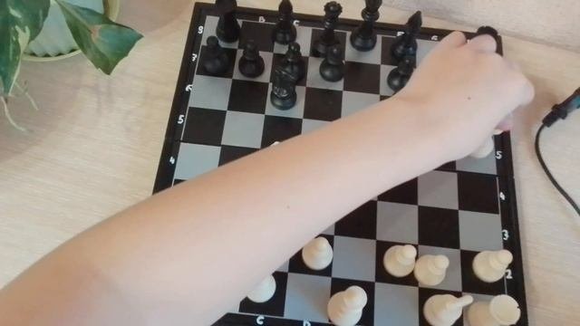Крутая,шахматная ловушка за белых! Выучи ее и применяй.