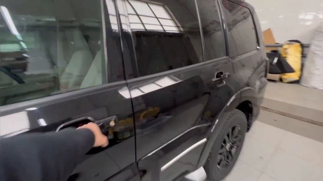 Перетяжка салона MITSUBISHI PAJERO 4 смотреть онлайн