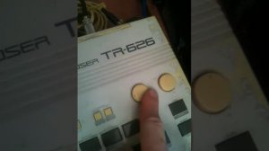 Драм-машина Roland TR-626