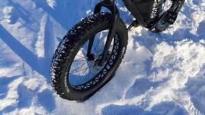 Обзор шипованной покрышки для фэтбайка 45nrth Dillinger 5 из Китая