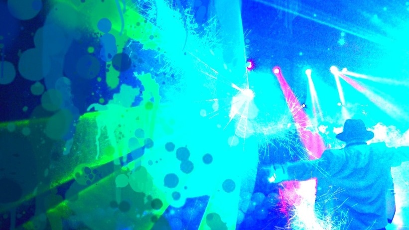 Дискотеки в школах Омска от команды "Fly Up Project". Мероприятия для школьников в Омске. Танцы Омск