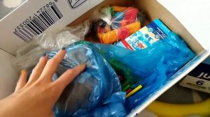 Уборка в детской. Разбираем игрушки.