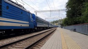 ВЛ10-1689 с туристическим поездом №927 "Сочи" Туапсе-Гагра | 2021 год