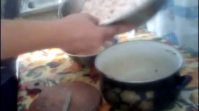 Топим смалец в домашних условиях. Сало на зиму..... смотреть онлайн